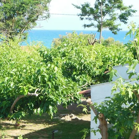 Helonata アパート *