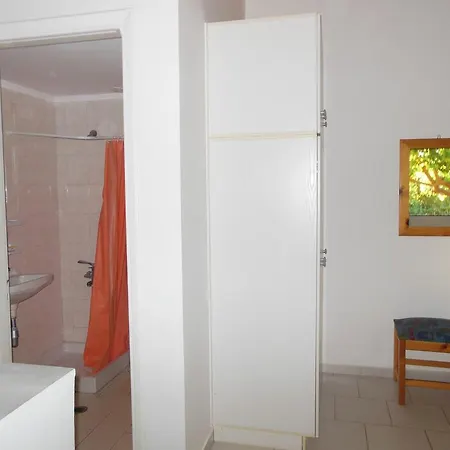 Helonata アパート *