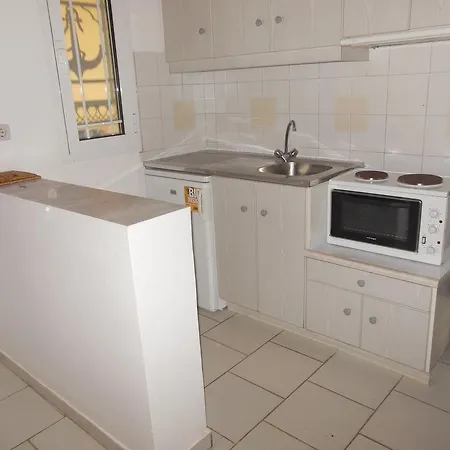 アパート Helonata