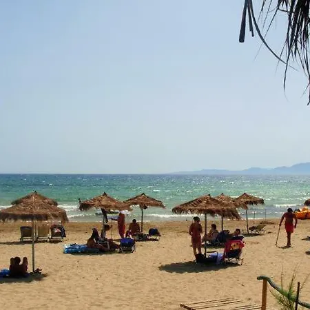 アパート Helonata