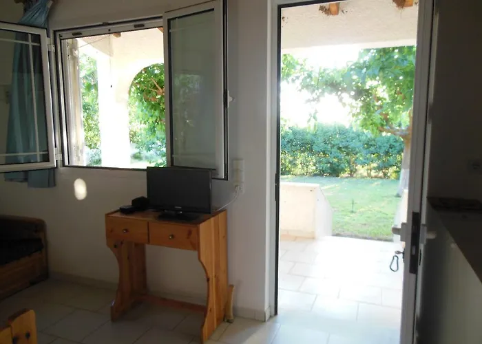 Helonata Apartamento Arkoudi